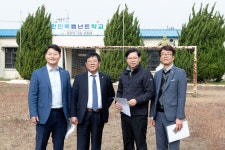 인천시의회 교육위원회 옹진군 영흥면 관내 폐교 현장방문