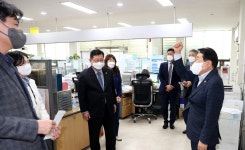 인천시의회 부평구 행정복지센터 직원 격려 방문