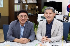 동인천센터 남석포스트 | 인천시의회 고남석 더불어민주당 인천광역시당 위원장 접견