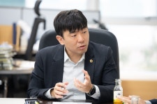 인천시의회 신성영 산업경제위원회 부위원장 인천신용보증재단 중부지점 일일 명예지점장