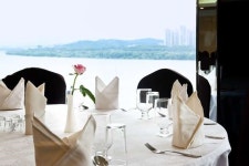 한강호텔웨딩홀 - (주)아이패밀리SC