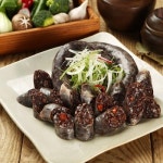 세계 3대 광천수로 만든 아임톡 런칭 30년 전통의 장충동왕족발 고기순대 1kg 2팩