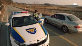 쓰리데이즈빈(Three Days Bean) | IMCDb.org: 1998 Hyundai Avante [J2] in "쓰리 데이즈 (Three Days), 2014" Hyundai Avante in 쓰리 데이즈 (Three Days)