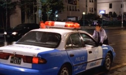 IMCDb.org: 1993 Hyundai Elantra [J1] in 주유소 습격 사건 (Attack the Gas Station!), 1999 Hyundai Elantra in 주유소 습격... 