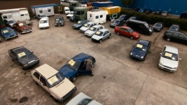 IMCDb.org: Mercedes-Benz 190 [W201] in Horst Schlämmer - Isch kandidiere!, 2009 Mercedes-Benz 190 in Horst Schlämmer - Isch... 