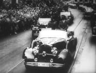 IMCDb.org: 1935 Mercedes-Benz 770 K [W07] in Ztraceni v Mnichově (Lost in Munich), 2015 Mercedes-Benz 770 K in Ztraceni v... 