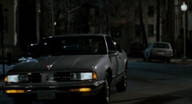 IMCDb.org: 1987 Oldsmobile Delta 88 Royale in Broadcast News, 1987 Oldsmobile Delta 88 Royale in Broadcast News