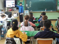 홈>열린마당>견학프로그램>환경아카데미 운영 > 남부초등학교 찾아가는 환경아카데미 | 보건환경연구원