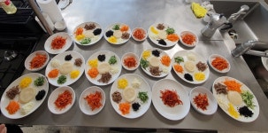 홈>열린광장>갤러리>작품마당 > <2022년제2기>한식조리기능사(주간) 작품 및 수업 스케치 | 서부여성회관