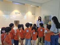 홈>열린광장>포토갤러리 > [시립박물관] 하반기 꼬꼬마, 가자! 박물관으로 9월 15일(구립늘품어린이집) | 인천광역시립박물관