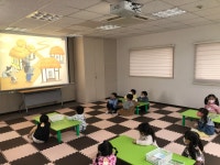 홈>열린광장>포토갤러리 > [인천도시역사관] 하반기 유아 단체 교육프로그램 꼼지락놀이터 <안녕, 도시야?> 10월 14일 (초롱어린이집)... 