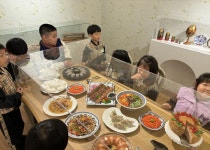 홈>열린광장>포토갤러리 > [한국이민사박물관] 특별전 연계 유아 단체 교육  10/22 상록수 어린이집 | 인천광역시립박물관