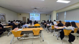 홈>열린광장>포토갤러리 > [시립박물관] 2024년 하반기, 초등교육프로그램 가자! 박물관으로 12월 12일 (송원초 6-7) | 인천광역시립박물관