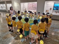 홈>열린광장>포토갤러리 > [시립박물관] 9/9 유아단체 교육 한밤중에 눈을 뜨면 (반디유치원) | 인천광역시립박물관