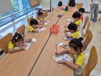 홈>열린광장>포토갤러리 > [시립박물관] 9/16 유아단체 교육 한밤중에 눈을 뜨면 (해마루유치원) | 인천광역시립박물관