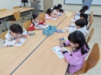 홈>열린광장>포토갤러리 > [시립박물관] 10/14 유아단체 교육 '한밤중에 눈을 뜨면' (검암로열파크씨티2단지어린이집) | 인천광역시립박물관