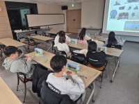 홈>열린광장>포토갤러리 > [인천도시역사관] 겨울방학교육 교실 밖 인천탐험 - 2. 3.(화) 오후 [단체] | 인천광역시립박물관
