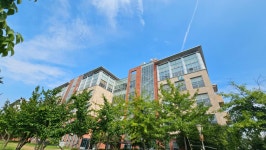 캠퍼스 갤러리 - 14호관 경영·동북아국제통상물류학부·동북아물류대학원