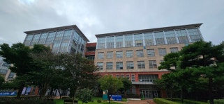 캠퍼스 갤러리 - 14호관 경영·동북아국제통상물류학부·동북아물류대학원