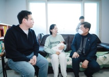 조선아이에스전북지사 | 보도자료 > 전북자치도, 순창에서 다섯째 아이 탄생! 김관영 도지사, 축하인사 전하러 직접 방문 - 상세보기 | 뉴스룸