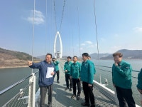 보도자료 > 전북자치도, 봄 행락철 앞두고 관광지 안전 강화… 옥정호 출렁다리 점검 - 상세보기 | 뉴스룸