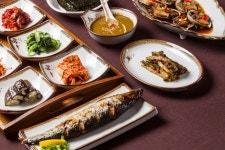 음식, 숙박, 쇼핑 > 단풍미락(대표음식) > 정읍맛집 > 밥보 씨아전복