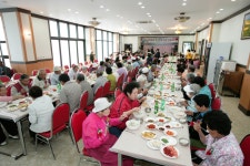 사진으로보는정선(2008~2020) - 북평면 경로잔치 개최 상세화면 | 정선군청 > 열린군정 > 참여소통 > 사진으로보는정선... 