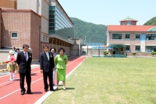 사진으로보는정선(2008~2020) - 정선초등학교 천연 잔디 운동장 개장식 상세화면 | 정선군청 > 열린군정 > 참여소통 > 사진으로보는정선... 