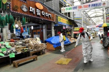 사진으로보는정선(2008~2020) - 코로나19 확산방지 긴급 방역 소독 상세화면 | 정선군청 > 열린군정 > 참여소통 > 사진으로보는정선... 