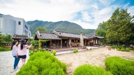 정선 사진 여행 - 한옥체험 고택 상유재 상세화면 | 정선관광 > 여행정보 > 정선 사진 여행