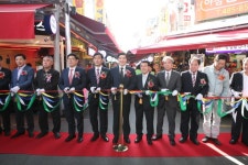 이해식 강동구청장 “둔촌역전통시장 쾌적한 시장 유지·발전 노력” - 전국매일신문 - 전국의 생생한 뉴스를 ‘한눈에’ 이해식 강동구청장... 