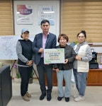 철원군 근남면 마현2리 부녀회, 산불피해 성금 기탁 - 전국매일신문... 뉴스를 ‘한눈에’ 철원군 근남면 마현2리 부녀회, 산불피해 성금 기탁