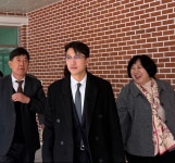이희원 서울시의원, 흑석고교 제1회 입학식 참석...흑석고 향한 주민... 서울시의원, 흑석고교 제1회 입학식 참석...흑석고 향한 주민 염원... 