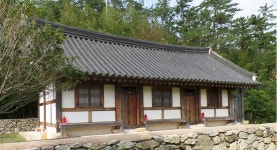 예약하기>한옥펜션 - 운림삼별초공원·진도풍경오토캠핑장