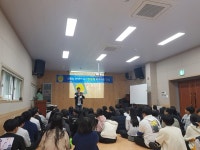 진도군 철마도서관, 한정영 작가와의 만남 행사 열어 | 상세 | 군정소식 : 진도군청
