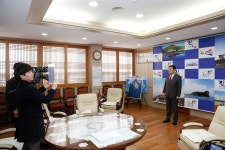 목포시청 인터뷰 | 상세 | 현장스케치 : 진도군 열린군수실