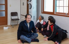 생활안정지원금 지급 현장 방문 | 상세 | 현장스케치 : 진도군 열린군수실