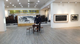 늘 새로운 미술작품 전시회로 아름다운 세상을 보여주는 현대미술관이 있습니다. | 상세 | 자유게시판 : 진도군청