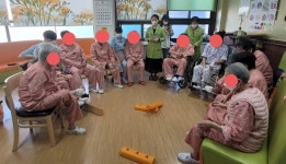 e-복지관활동 > 활동안내 읽기(의료복지팀, 전주 효사랑가족요양병원 전통놀이 프로그램)