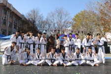 전주대 시범단, 2023 JBNU 외국인 유학생 페스티벌 시범 보이다 | 전주대학교 태권도학과