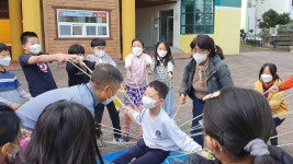 보도자료 > 한라초, 제주 전통놀이 우리가 지켜요! 3학년 현장체험학습 대체수업 실시 | 제주교육소식