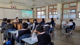 보도자료 > 송악도서관, 학교연계프로그램⌜독립출판 책 만들기⌟ 운영 | 제주교육소식