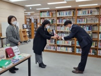 교육청소식 > 직속기관 > 송악도서관, ⌜우수 치매 극복 선도 도서관⌟ 선정 | 제주교육소식