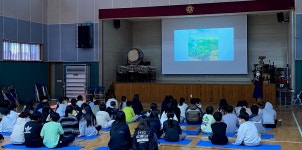 교육청소식 > 전체 > 한수풀도서관, 2022년 학교 독서교육 지원 프로그램‘귀덕초등학교 학교 책축제 작가초청강연 및 인형극’운영... 