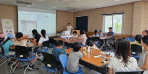 교육청소식 > 전체 > 송악도서관, ‘제로웨이스트 친환경 모기기피제와 버물리 만들기’ 프로그램 운영 | 제주교육소식