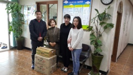 학교소식 > 유치원/초등학교 > 대정서초, 나눔봉사동아리 천사의 집과 남제주요양원 방문 돈가스 전달 | 제주교육소식