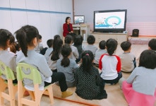 학교소식 > 유치원/초등학교 > 제주동초등학교병설유치원, 찾아가는 어린이 교통안전교육 실시 | 제주교육소식