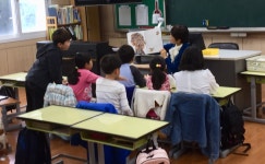 학교소식 > 유치원/초등학교 > 보목초, ‘동화 읽어주는 선생님, 그림책 읽어주는 어머니’ 활동 시작 | 제주교육소식