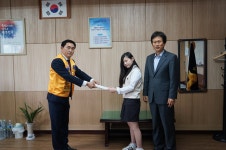 학교소식 > 고등학교 > 서귀포여고, 서귀포천지라이온스클럽 장학금 전달식 가져... | 제주교육소식