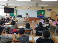 학교소식 > 유치원/초등학교 > 광양초, 교장선생님과 함께 하는 싱잉볼 명상수업 실시 | 제주교육소식